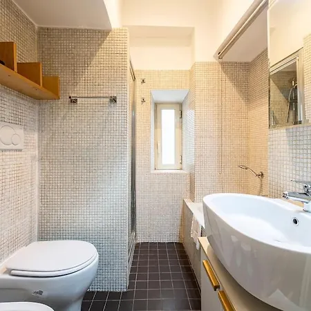 Suite Vaticana In The Heart Of Roma Esterno foto